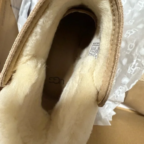 UGG Women's Beige Winter Boots - Picture 3 of 4